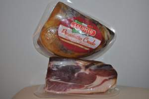 Мясо Прошутто в вакуумной упаковке из Италии!